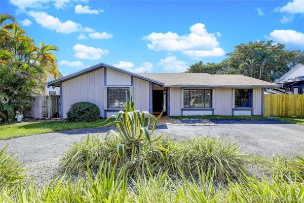 Calusa Club Estates, 10250 SW 132nd Ave, The Crossings, Florida 33186, image 2
