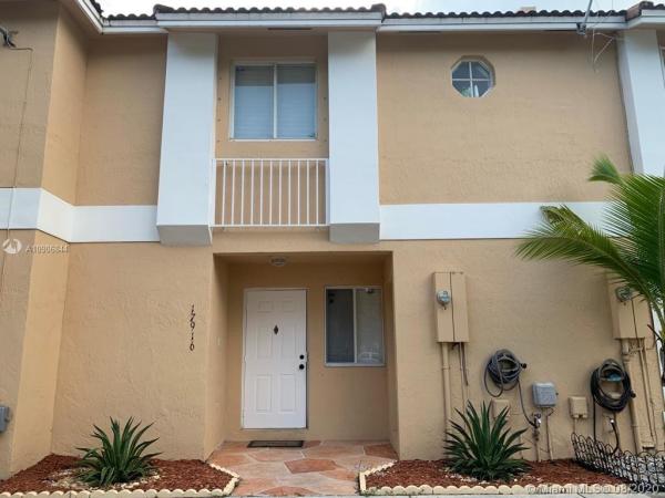 Weitzer Serena Lakes Townhomes, 17916 SW 141st Ct #17916, Richmond West, Florida 33177, image 2
