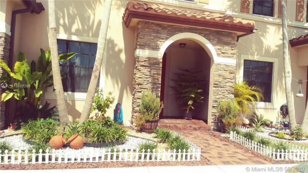 Martinique At Oasis, 700 SE 32nd Ave #700, Homestead, Florida 33033, image 2