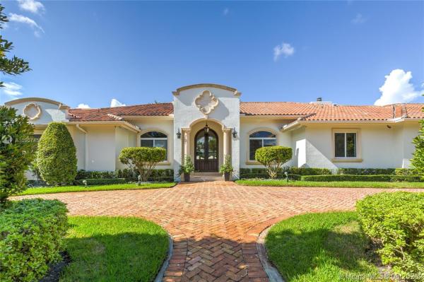 Avocado Land, 5787 SW 88th St, Pinecrest, Florida 33156, image 2