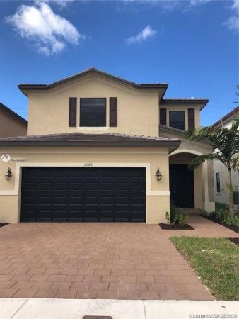 Aquabella, 10520 W 35th Way, Hialeah Gardens, Florida 33018, image 2