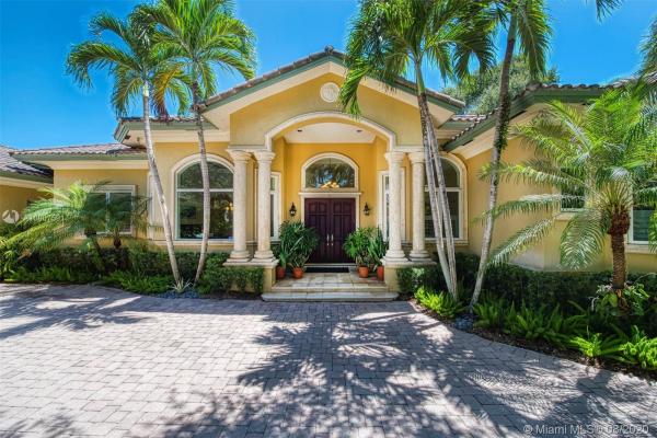 Pinecrest Residential, 6100 SW 116th St, Pinecrest, Florida 33156, image 2