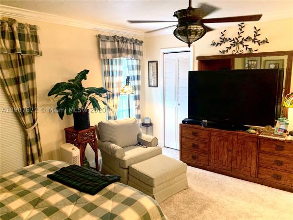 Cherry Grove Townhouses, 9125 SW 96th Ave, Kendall, Florida 33176, image 2