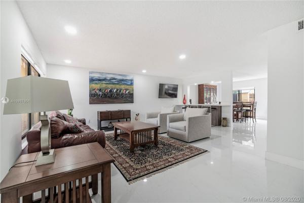 Valencia Townhomes, 13730 SW 103rd Ter, The Hammocks, Florida 33186, image 2
