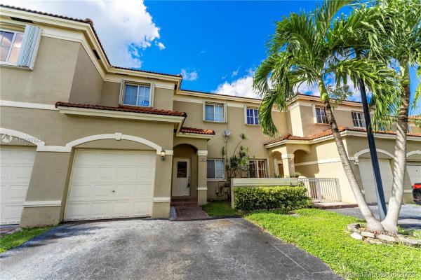 Bridgeport Villas, 12661 SW 143rd Ln, Three Lakes, Florida 33186, image 2