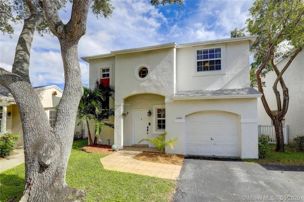 The Provinces Of Pierpointe At Pembroke Lakes, 11949 NW 12th St, Pembroke Pines, Florida 33026, image 2