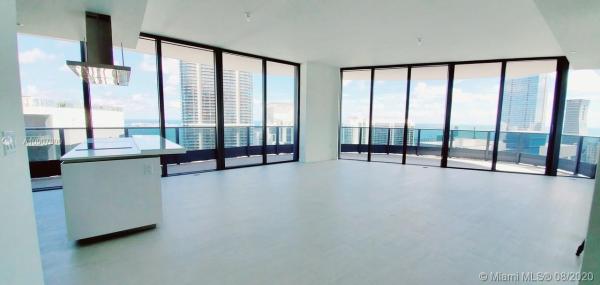 Brickell Flatiron, 1000 Brickell Plz #PH5001, Miami, Florida 33131, image 2