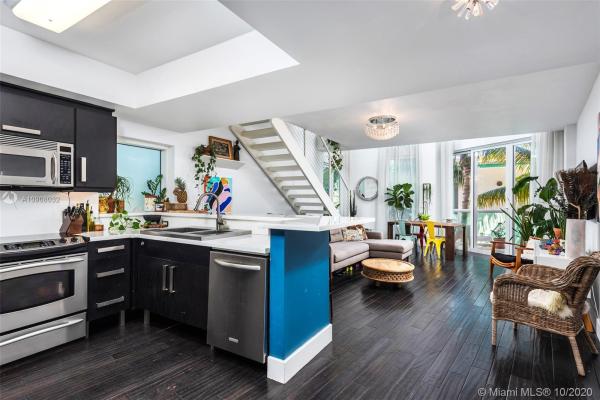 Bay View Lofts, 2000 Bay Dr #201, Miami Beach, Florida 33141, image 2