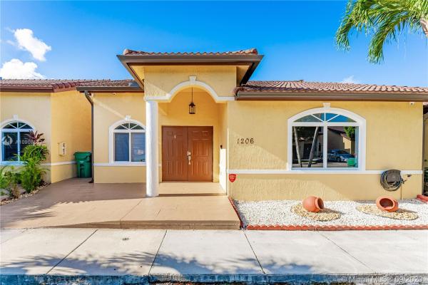 Ibis Villas At Miami Gardens, 8434 NW 189th Ln #1206, Hialeah, Florida 33015, image 2