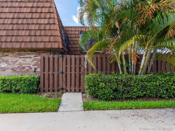 Camelot Lakes, Cooper City, Florida 33026, image 2