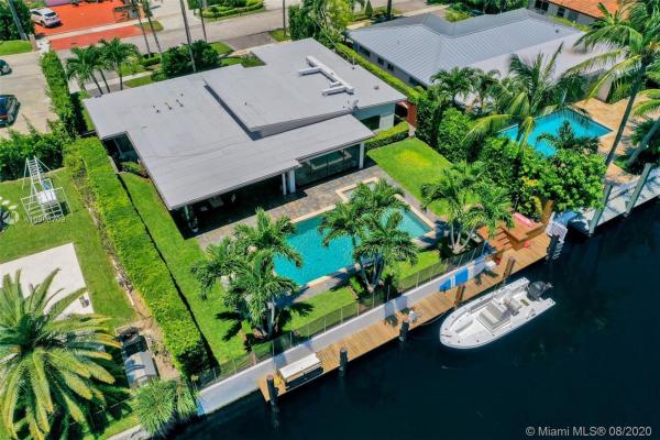 Venetian Keystone Point, 12907 Banyan Rd, North Miami, Florida 33181, image 2