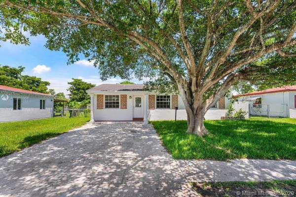 Biscayne Highlands, 1215 NE 142nd St, North Miami, Florida 33161, image 2