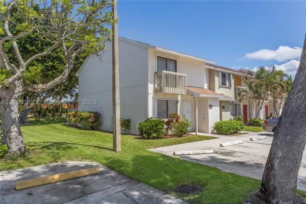 Canalakes, 4906 Pier Dr, Greenacres, Florida 33463, image 1