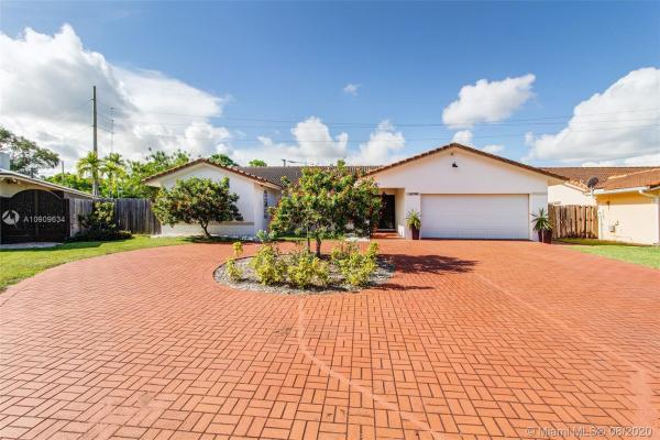 Eagles Nest, 19708 SW 84th Pl, Cutler Bay, Florida 33189, image 2