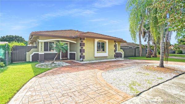 Pinewood Manor, 27842 SW 130th Ct, Three Lakes, Florida 33032, image 2