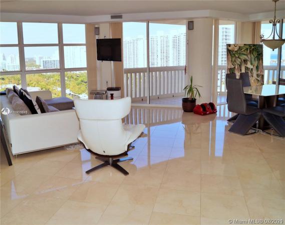 1000 Island Boulevard, 1000 W Island Blvd #2204, Aventura, Florida 33160, image 2