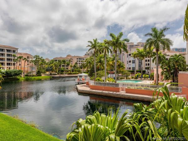 Lake Villa, 727 Crandon Blvd #202, Key Biscayne, Florida 33149, image 2