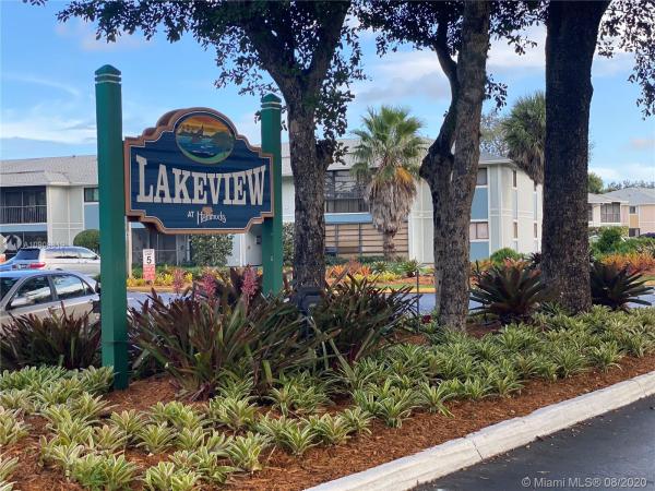 Lakeview At The Hammocks, 9717 Hammocks Blvd #104, The Hammocks, Florida 33196, image 2
