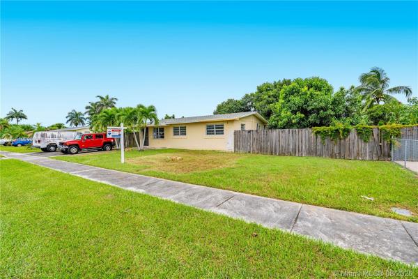 18915 SW 313th Ter, Unincorporated Dade County, Florida 33030, image 2