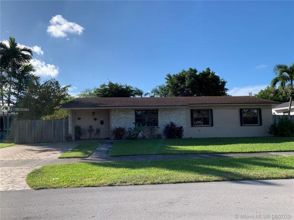 Bel Aire, 9525 SW 188th Ter, Cutler Bay, Florida 33157, image 2