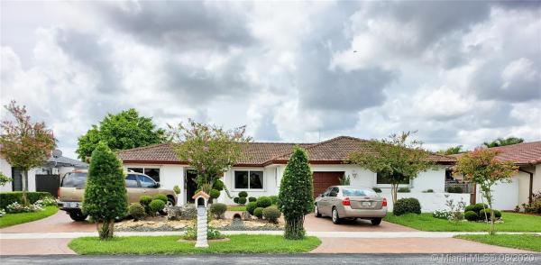 Superior Homes, 440 NW 132nd Ct, Tamiami, Florida 33182, image 2