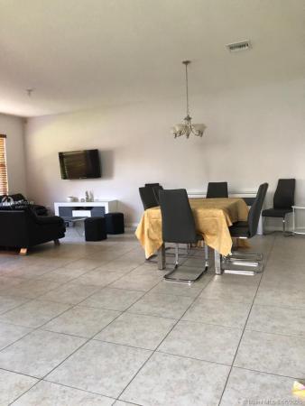 Champion Lakes, 942 NE 191st St, Ives Estates, Florida 33179, image 2