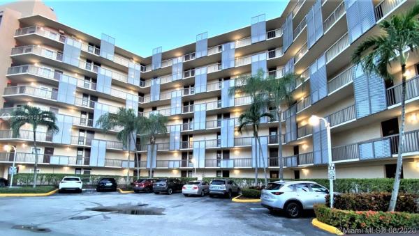 Bravura, 3101 N Country Club Dr #101, Aventura, Florida 33180, image 2
