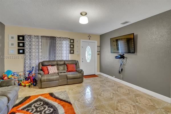 Homestead Lake Park Homes, 14730 SW 301st St, Leisure City, Florida 33033, image 2