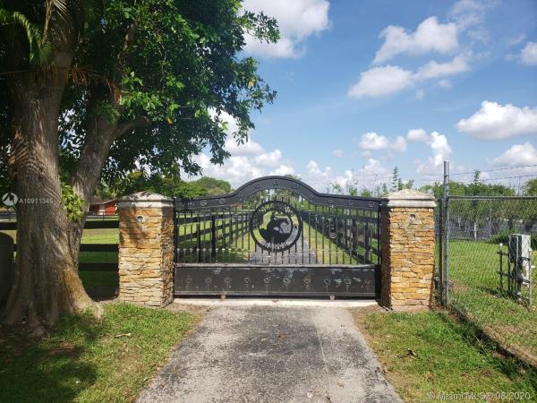 13600 SW 186TH ST, South Miami Heights, Florida 33177, image 2