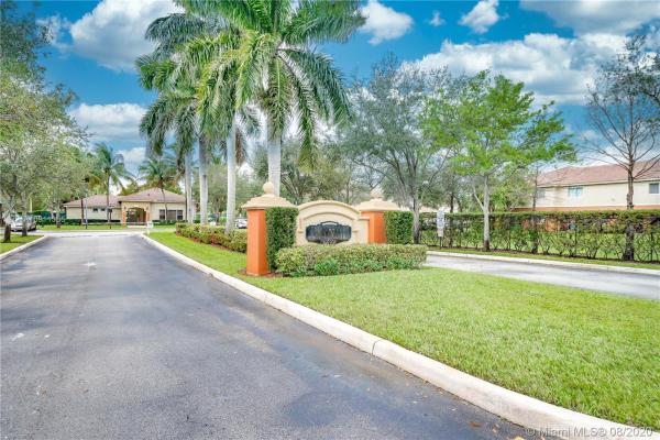 The Villas Of Palomino, 3340 Palomino Dr #221-2, Davie, Florida 33024, image 2