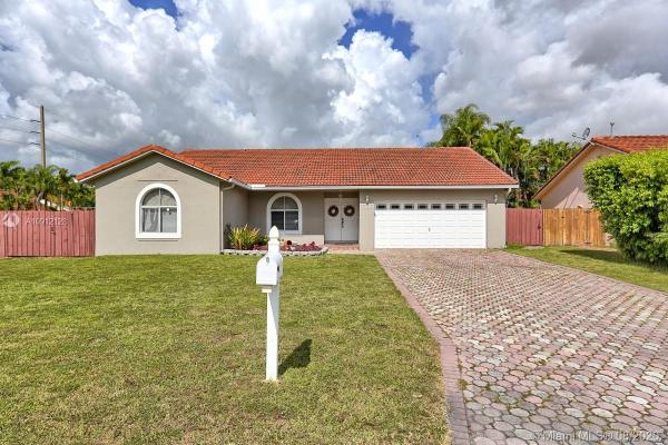 River Bend, 15120 SW 147th Pl, Country Walk, Florida 33196, image 2