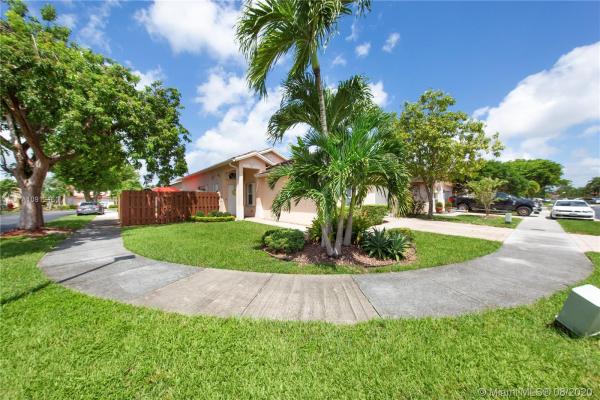 Victoria Parc, 14692 SW 155th Pl, Country Walk, Florida 33196, image 2