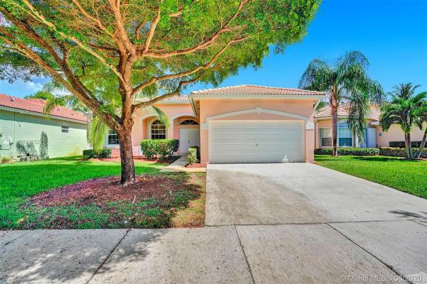 North Gate, 2435 SE 4th Pl, Homestead, Florida 33033, image 2