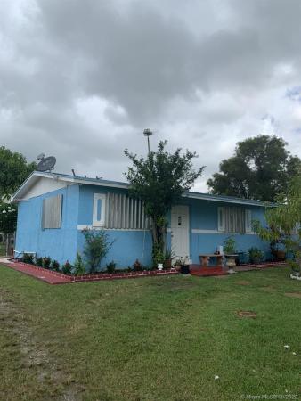 Gem Homes, 14475 SW 298th Ter, Leisure City, Florida 33033, image 2