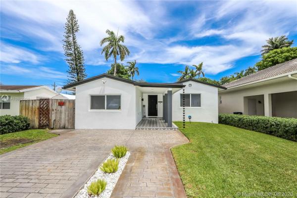 Country Club Estates, 533 Mokena Dr, Miami Springs, Florida 33166, image 2