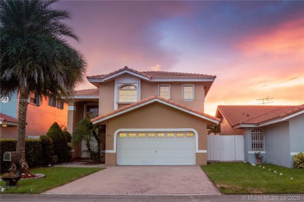Silver Palms, 2126 SW 103rd Pl, University Park, Florida 33165, image 2