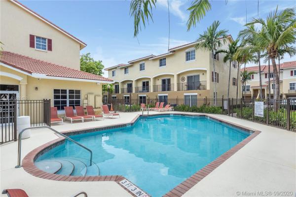 758 NE 90th St #512, Unincorporated Dade County, Florida 33138, image 2