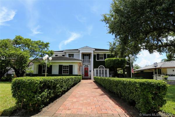 Country Club Estates, 1070 Hunting Lodge Dr, Miami Springs, Florida 33166, image 2
