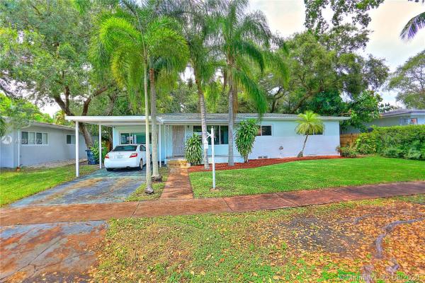 Stanley Manors, 1761 NE 139th St, North Miami, Florida 33181, image 2