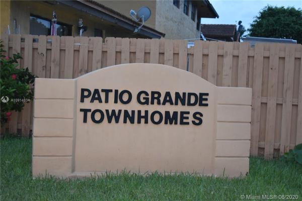 Patio Grande Townhomes, 10908 NW 7th St #402, Fountainebleau, Florida 33172, image 2