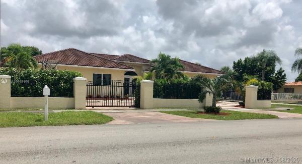 Heftler Homes Sunset Park, 8555 SW 99th Ct, Kendall, Florida 33173, image 2