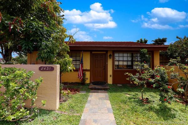 Walden Pond, 8431 SW 147th Pl #8431, Kendall West, Florida 33193, image 2