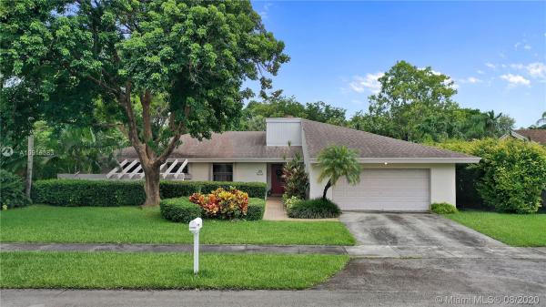 Sabal Chase, 11625 SW 110th Rd, Kendall, Florida 33176, image 2