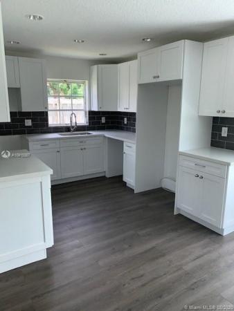 School House Estates, 15915 SW 300th Ter, Leisure City, Florida 33033, image 2