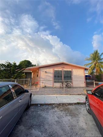 Vista Verde, 21335 NW 39 Ave #, Miami Gardens, Florida 33055, image 2