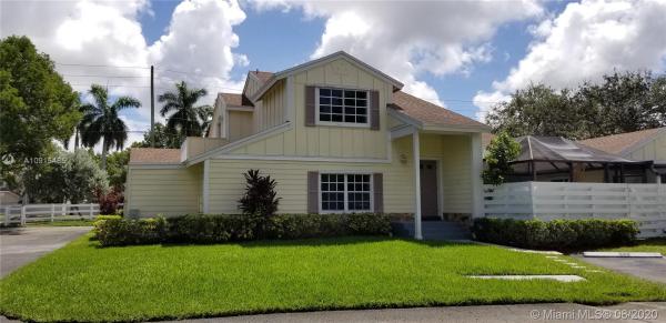 Village Homes At Country Walk, 13807 SW 149th Cir Ln #3-67, Country Walk, Florida 33186, image 2