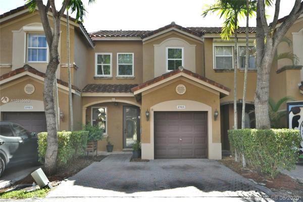 Villa Castillo, 8905 SW 108th Pl #8905, Kendall, Florida 33176, image 2