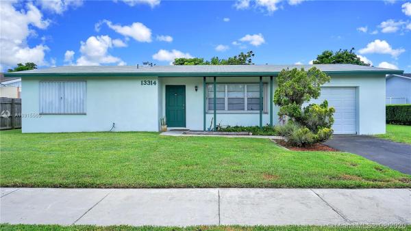 Winston Park, 13314 SW 73rd Ter, Kendale Lakes, Florida 33183, image 2