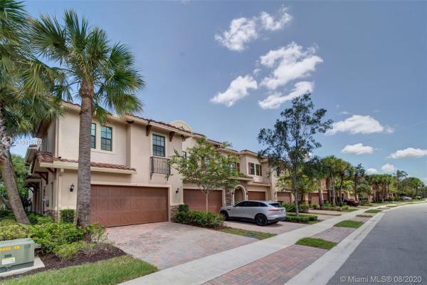 The Cove At Lago Mar, 112 SW 127th Ter, Plantation, Florida 33325, image 2