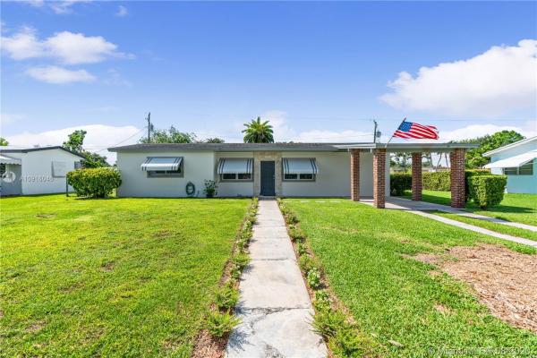 Cutler Ridge, 10040 Montego Bay Dr, Cutler Bay, Florida 33189, image 2
